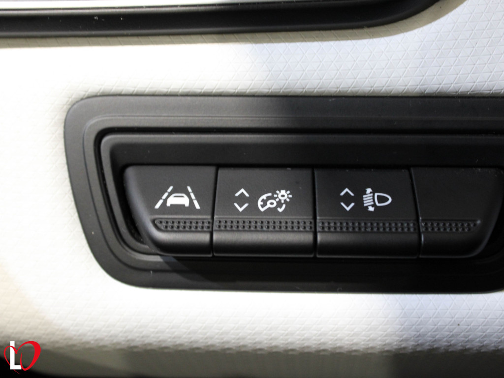 RENAULT CLIO 1.0 TCE INTENS 100 de segunda mano