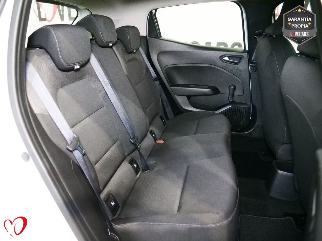 RENAULT CLIO 1.5 DCI BLUE BUSINESS 6 VEL 85 de segunda mano