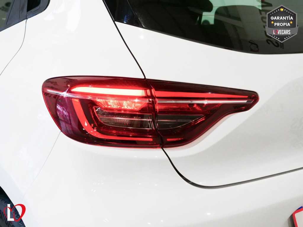 RENAULT CLIO 1.5 DCI BLUE BUSINESS 6 VEL 85 de segunda mano