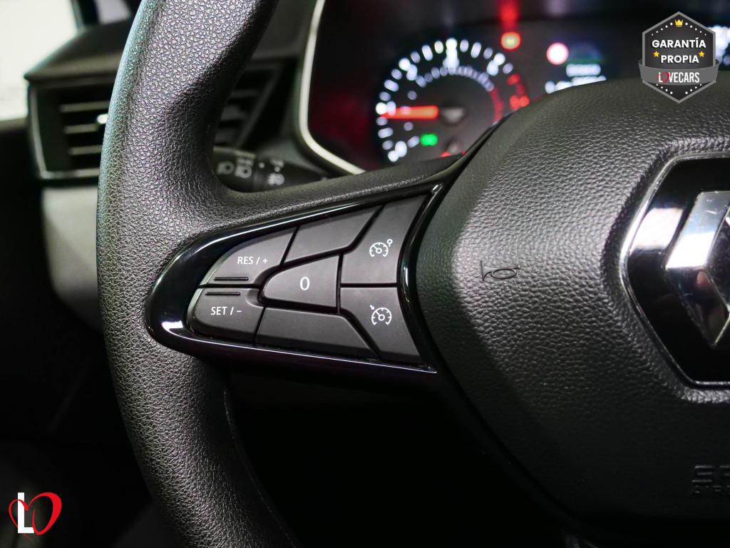 RENAULT CLIO 1.5 DCI BLUE BUSINESS 6 VEL 85 de segunda mano