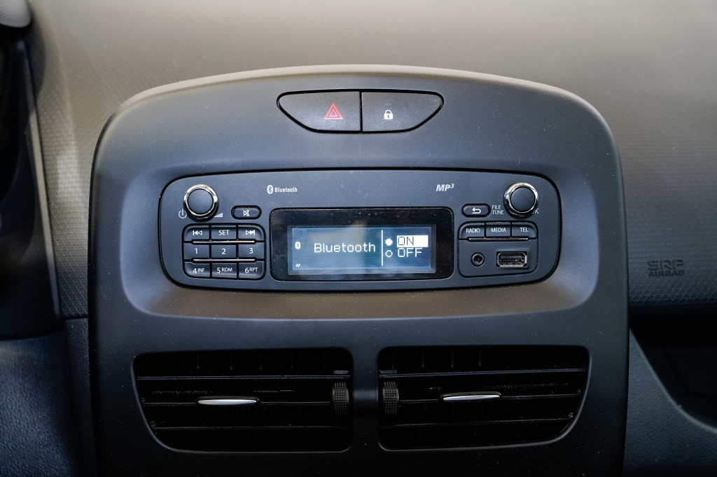 RENAULT CLIO 1.5 DCI BUSINESS ECO2 ENERGY 75 de segunda mano