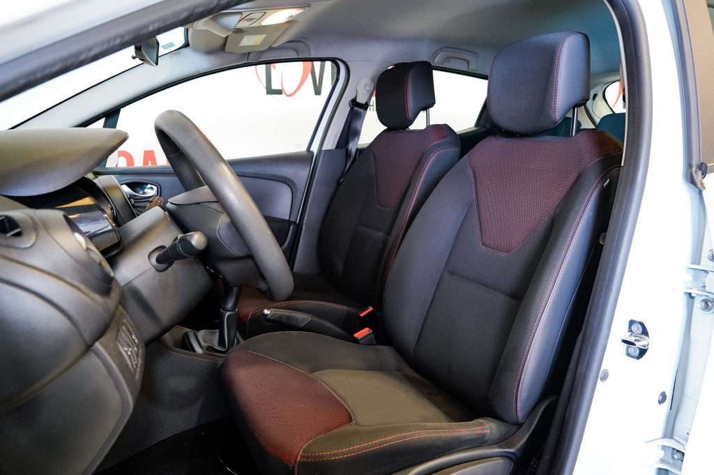 RENAULT CLIO 1.5 DCI BUSINESS ECO2 ENERGY 75 de segunda mano