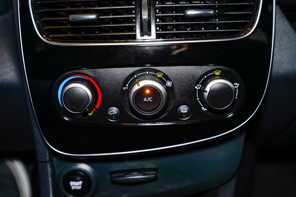 RENAULT CLIO 1.5 DCI ENERGY 75 de segunda mano