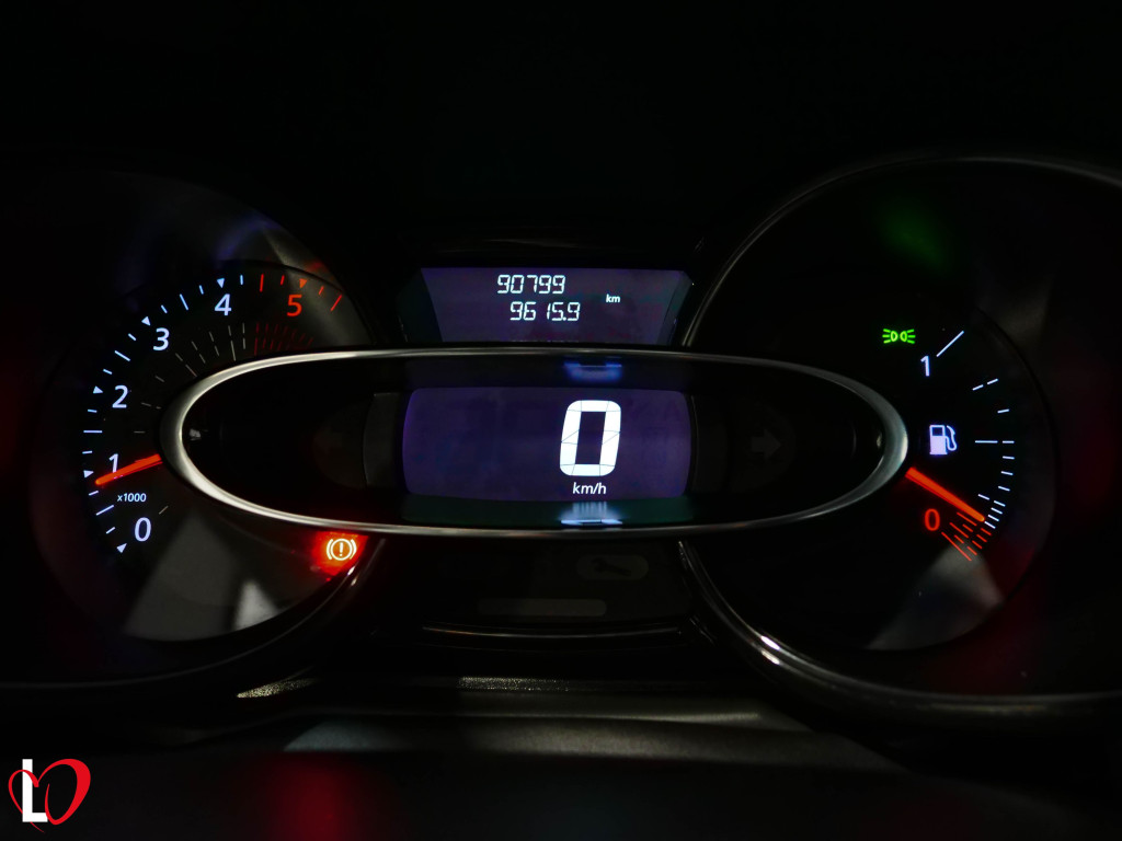 RENAULT CLIO 1.5 DCI ENERGY BUSINESS 75 de segunda mano