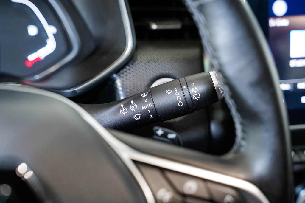 RENAULT CLIO V 1.3 TCE  AUTO INTENS 130 de segunda mano