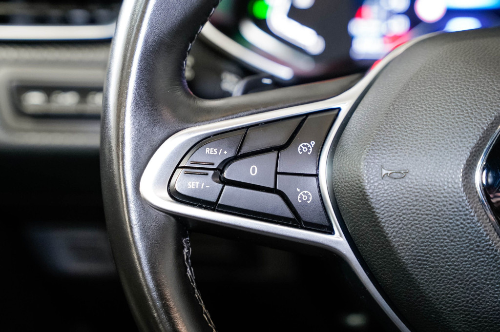 RENAULT CLIO V 1.3 TCE  AUTO INTENS 130 de segunda mano