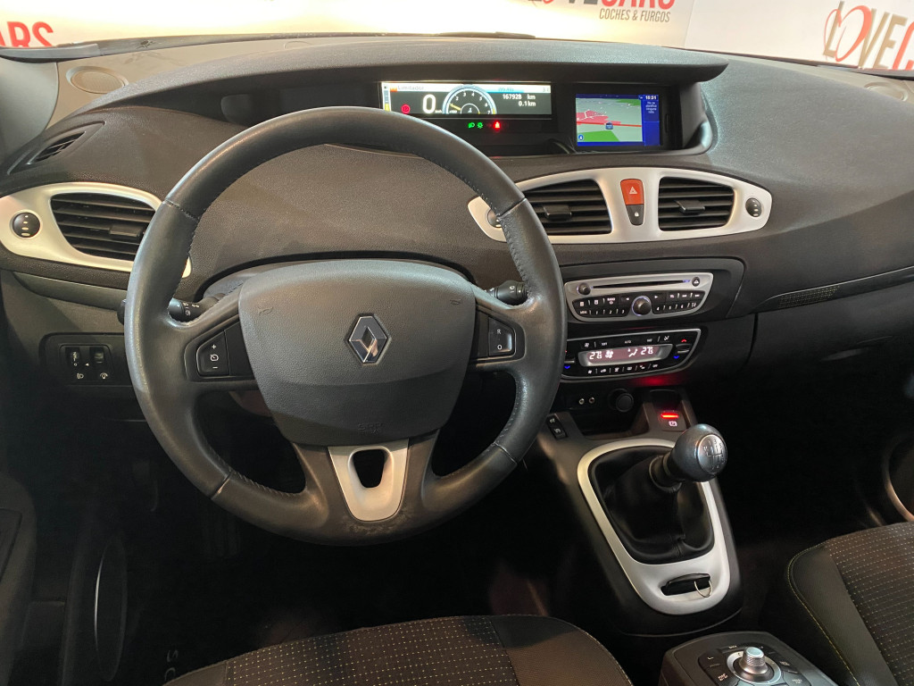 RENAULT GRAND SCENIC 2.0 GASOLINA de segunda mano