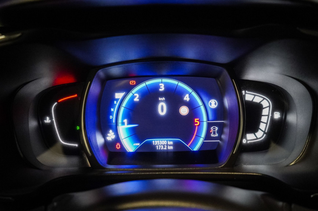 RENAULT KADJAR 1.5 DCI AUTOM INTENS 110 de segunda mano