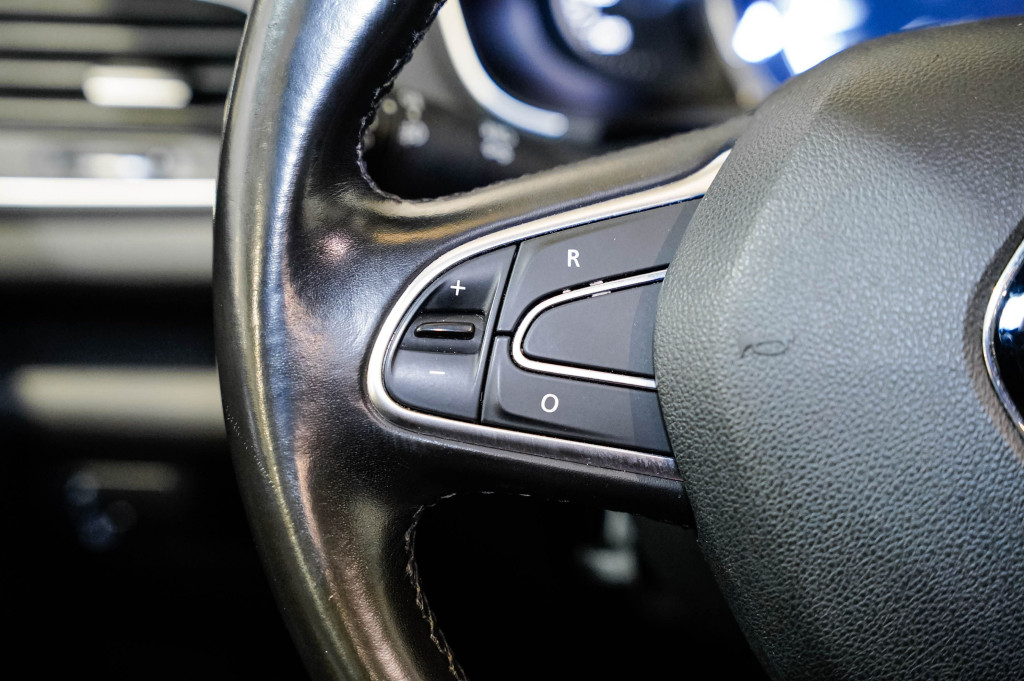 RENAULT MEGANE 1.3 TCE INTENS 140 de segunda mano