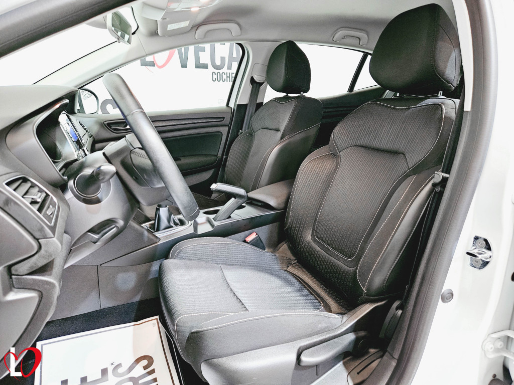 RENAULT MEGANE 1.5 DCI BLUE BUSINESS 6 VEL 95 de segunda mano