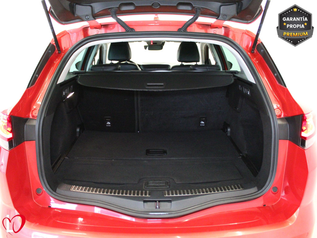 RENAULT MEGANE GRAN TOUR 1.3 TCE ZEN 6 VEL 140 de segunda mano