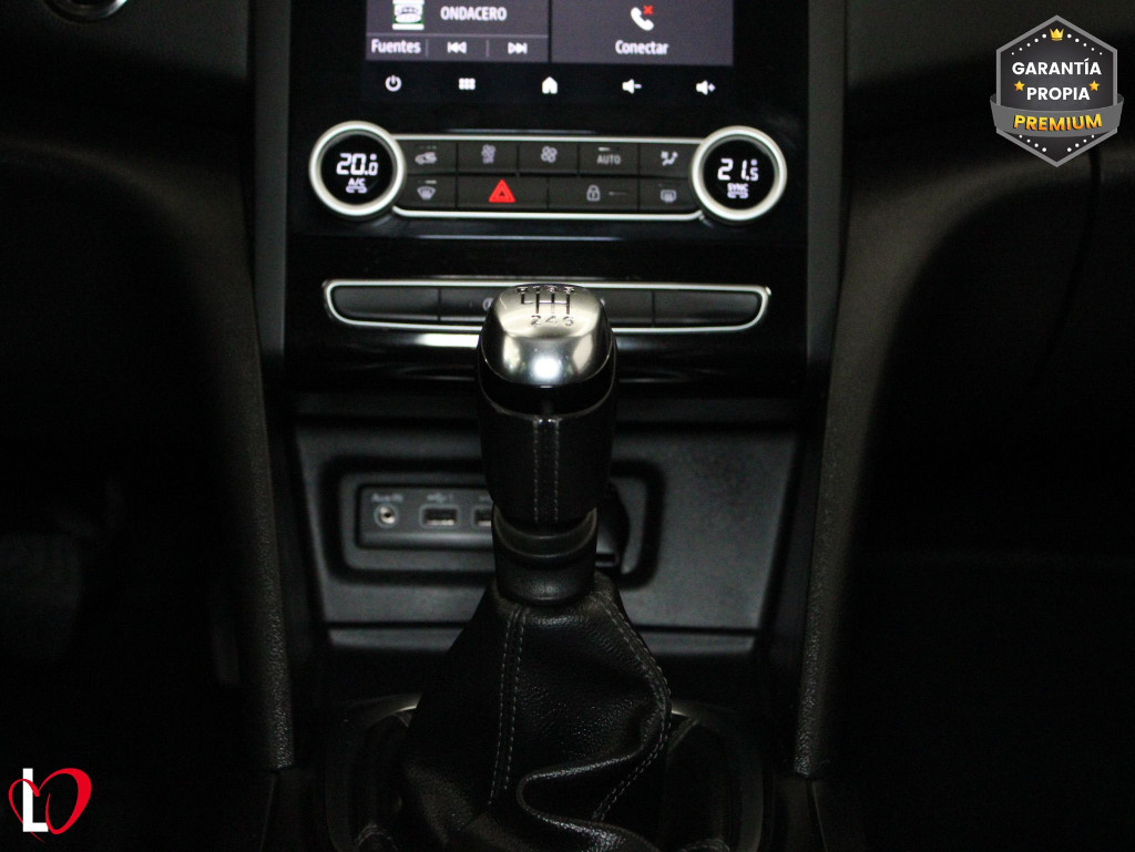 RENAULT MEGANE GRAN TOUR 1.3 TCE ZEN 6 VEL 140 de segunda mano