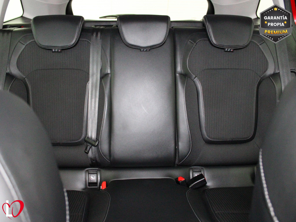 RENAULT MEGANE GRAN TOUR 1.3 TCE ZEN 6 VEL 140 de segunda mano