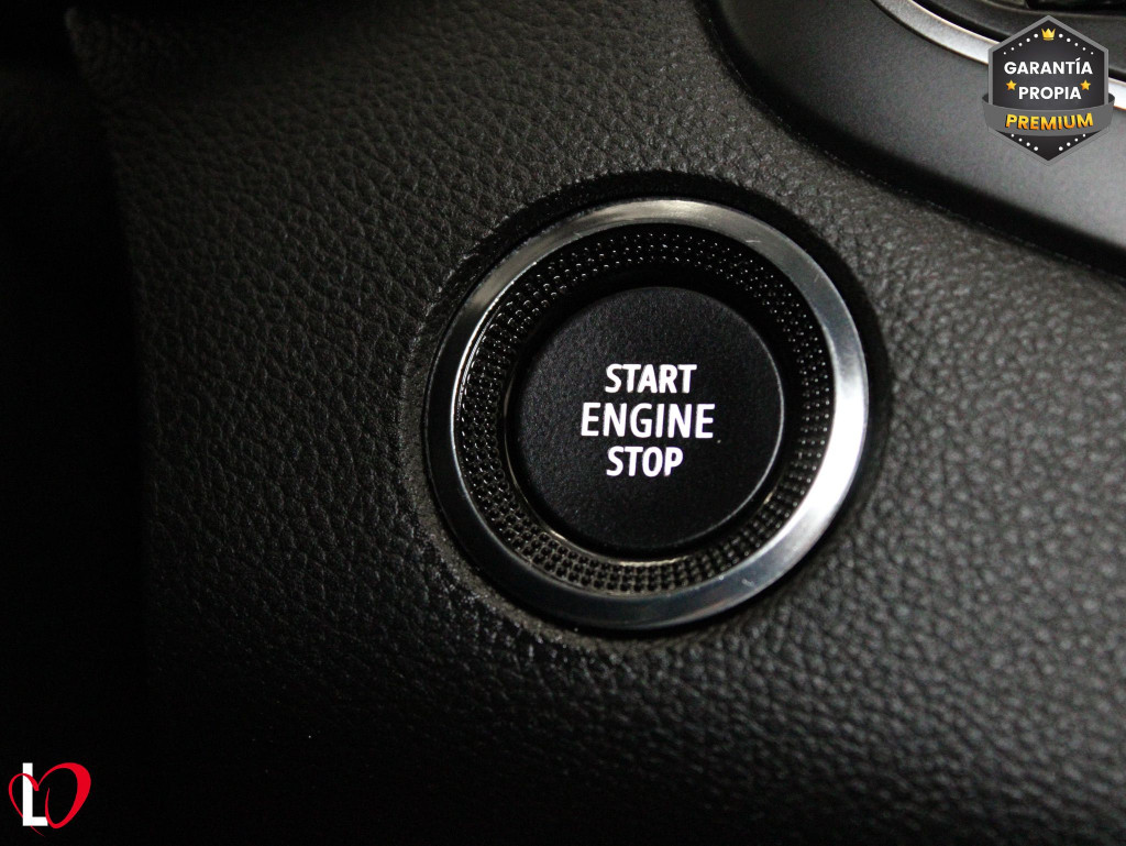 RENAULT MEGANE GRAN TOUR 1.3 TCE ZEN 6 VEL 140 de segunda mano