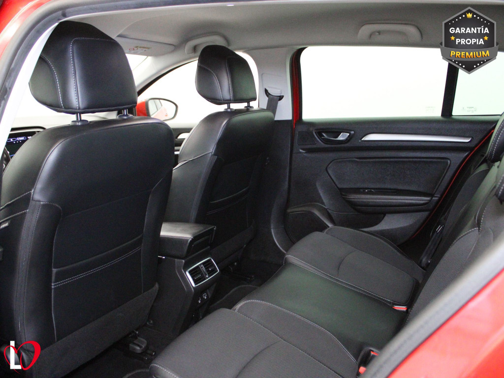 RENAULT MEGANE ST GRAND TOUR 1.3 TCE ZEN 6 VEL 140 de segunda mano