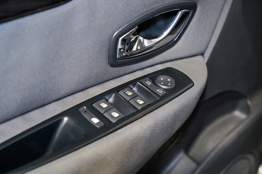 RENAULT SCENIC 1.5 DCI 110 de segunda mano