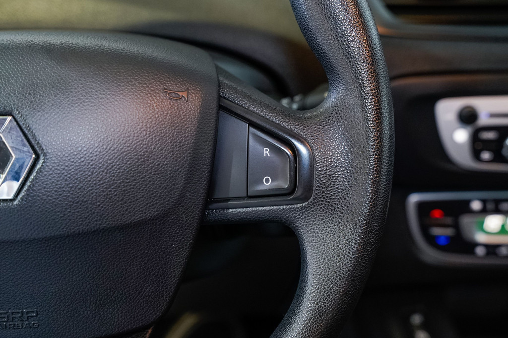RENAULT SCENIC 1.5 DCI 110 de segunda mano