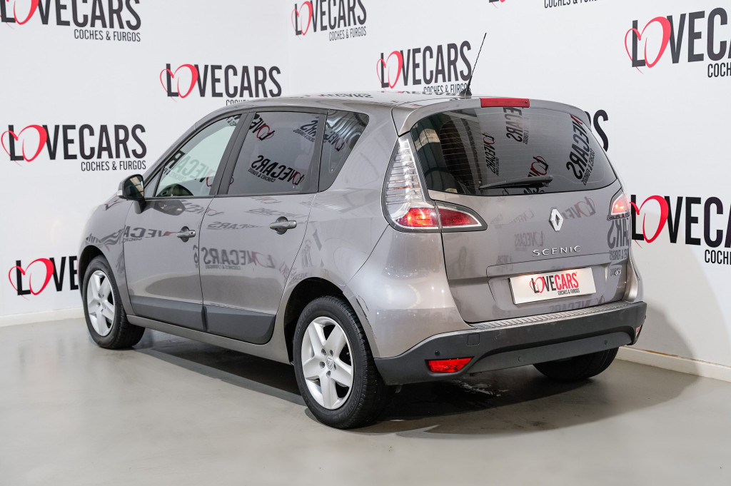 RENAULT SCENIC 1.5 DCI 110 de segunda mano