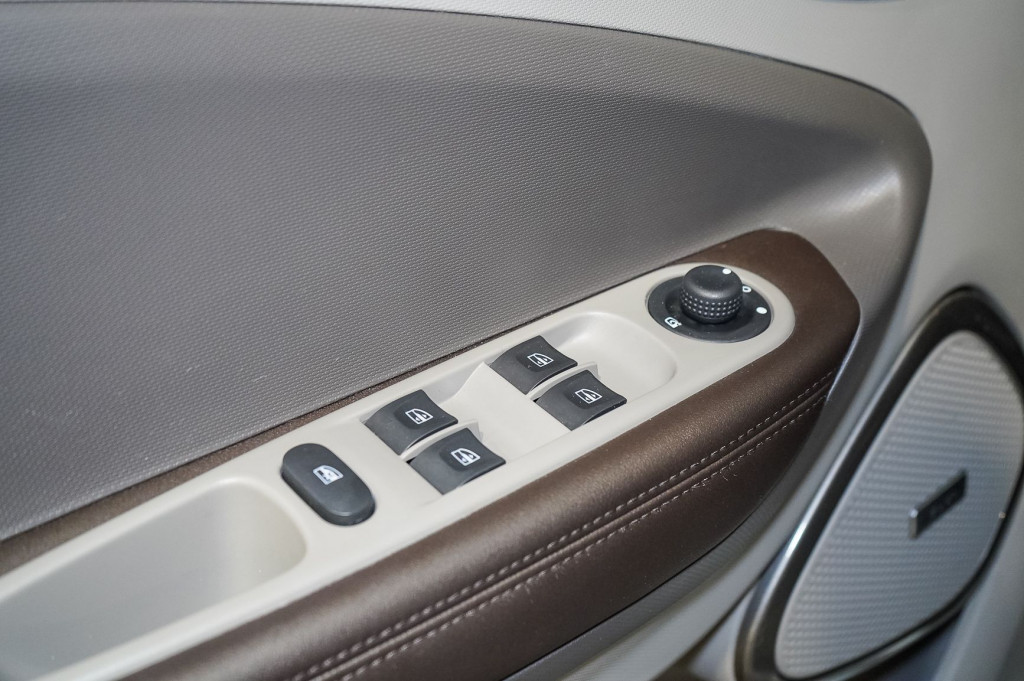 RENAULT ZOE BOSE EDITION 41KHH de segunda mano