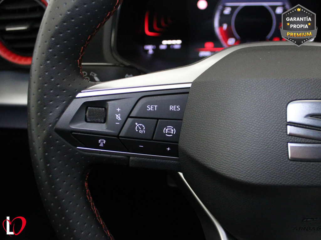 SEAT ARONA 1.0 TSI S&S FR XM 115 de segunda mano