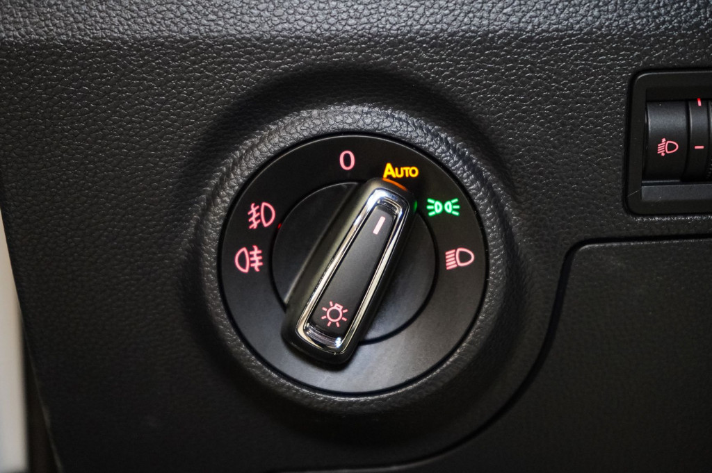 SEAT ARONA 1.0 TSI STYLE 95 de segunda mano