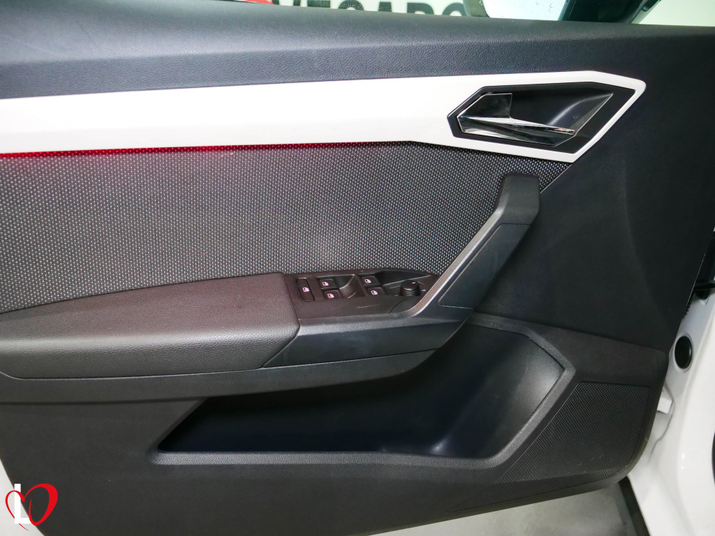 SEAT ARONA 1.6 TDI S&S XCELLENCE 95 de segunda mano