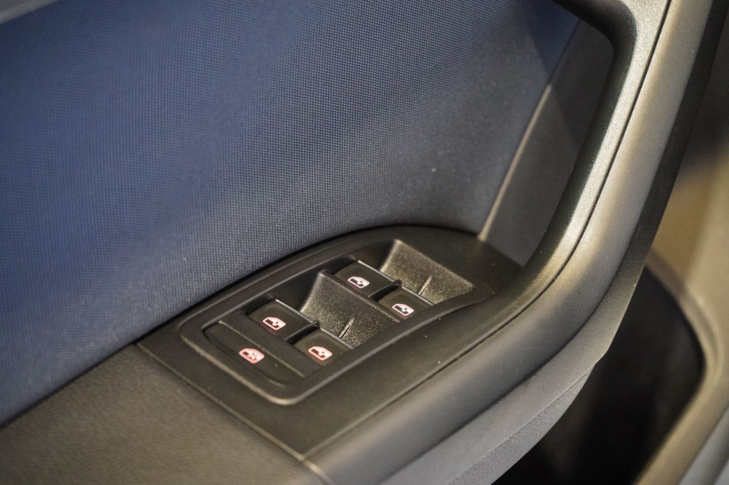 SEAT ATECA 1.6 TDI DSG STYLE 115 de segunda mano