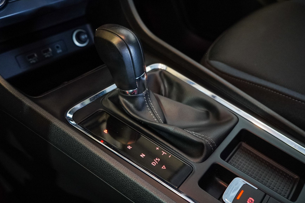 SEAT ATECA 1.6 TDI DSG STYLE 115 de segunda mano