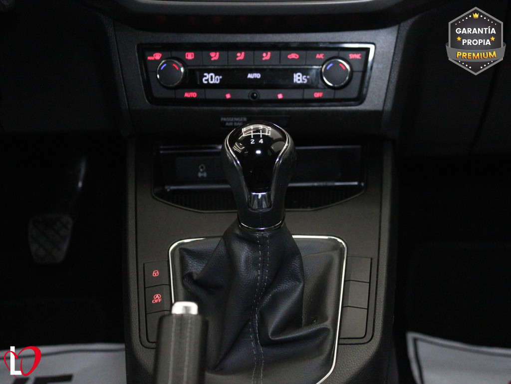 SEAT IBIZA 1.0 MPI S&S STYLE 80 de segunda mano