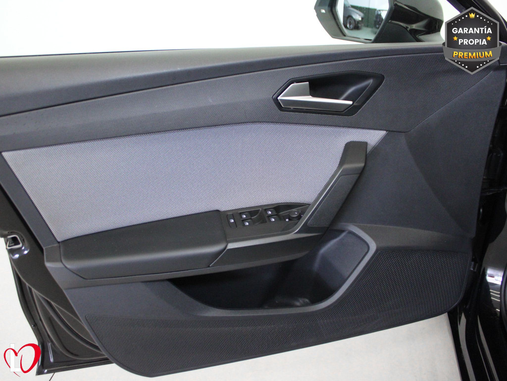 SEAT LEON 1.5 TSI S&S STYLE XS 115 de segunda mano