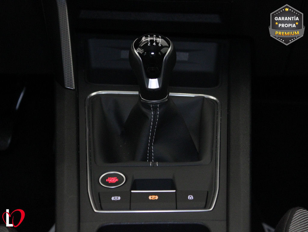 SEAT LEON 1.5 TSI S&S STYLE XS 115 de segunda mano