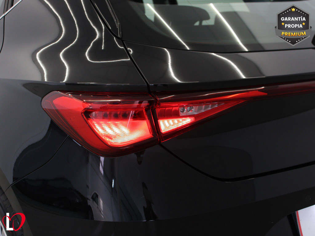 SEAT LEON 1.5 TSI S&S STYLE XS 115 de segunda mano