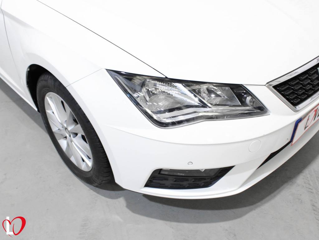 SEAT LEON 1.6 TDI S&S CR STYLE 115 de segunda mano