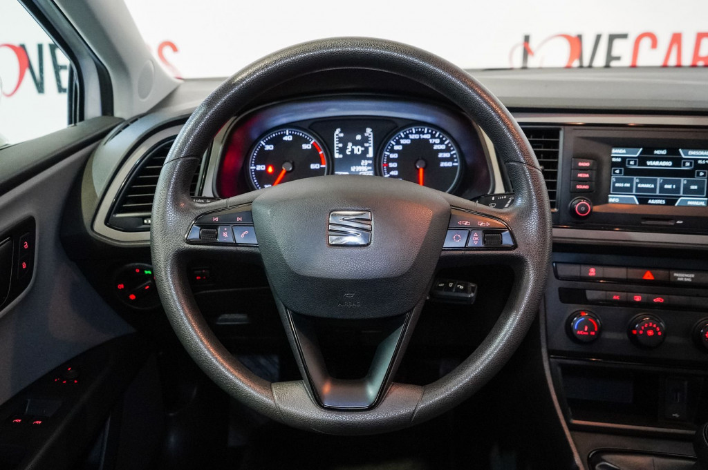 SEAT LEON 1.6 TDI S&S REFERENCE ECOMOTIVE 6 VEL 110 de segunda mano