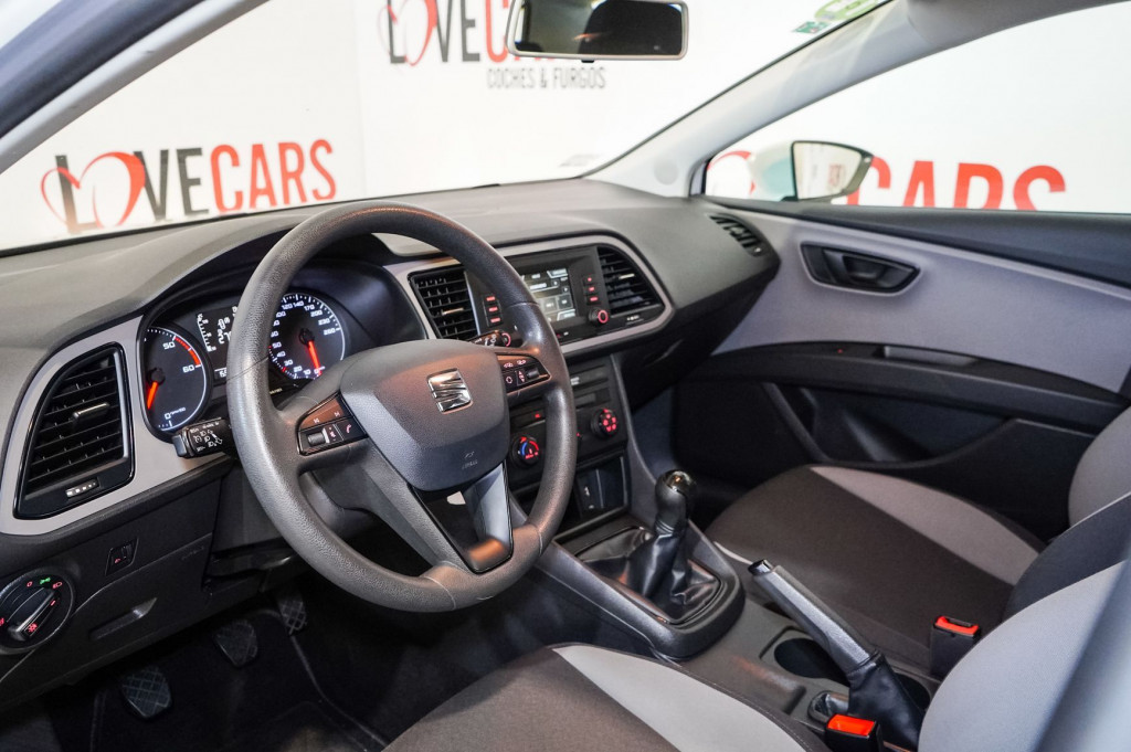 SEAT LEON 1.6 TDI S&S REFERENCE ECOMOTIVE 6 VEL 110 de segunda mano