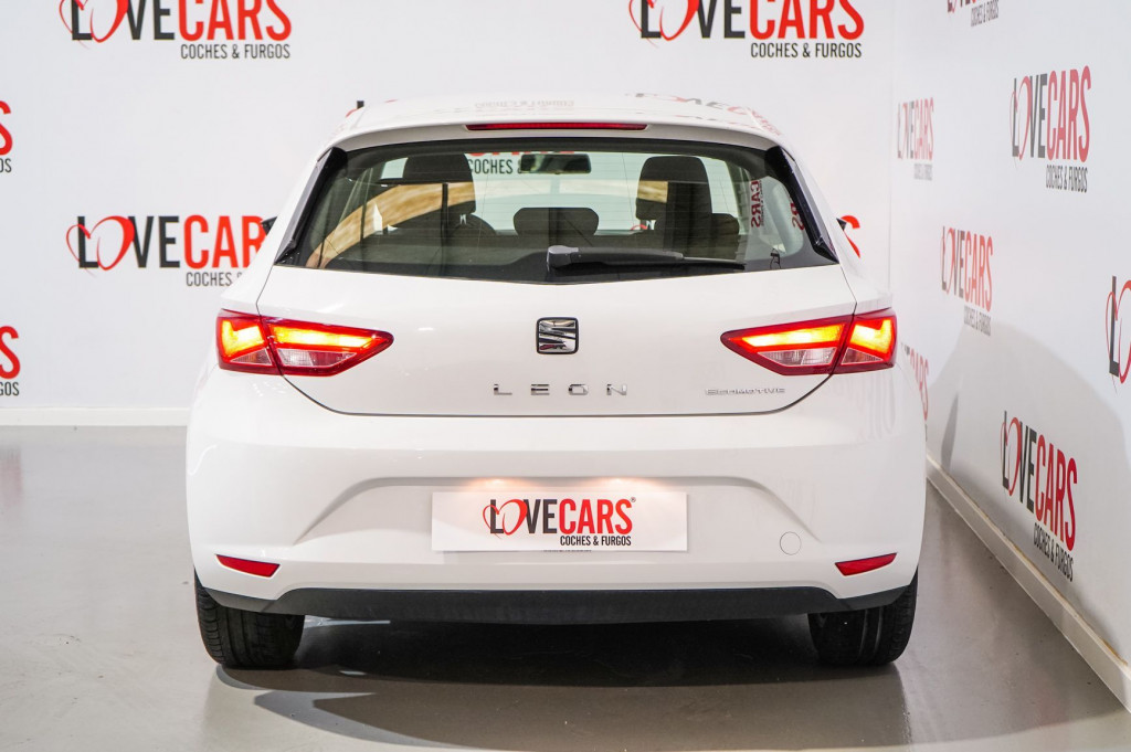 SEAT LEON 1.6 TDI S&S REFERENCE ECOMOTIVE 6 VEL 110 de segunda mano