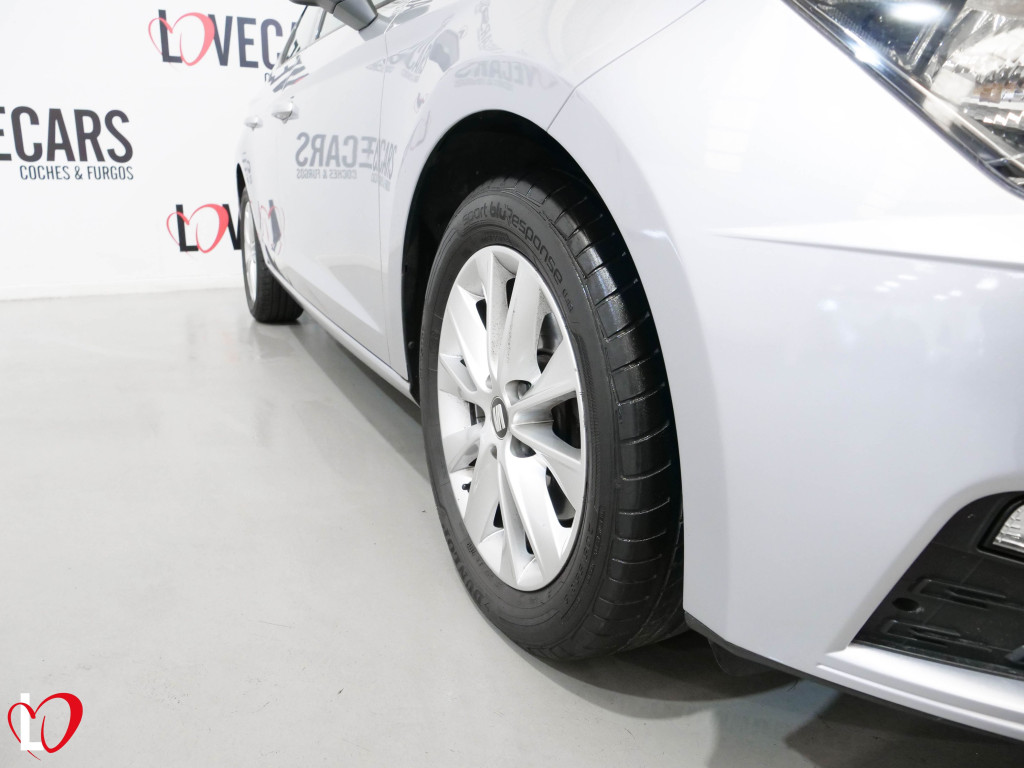 SEAT LEON 1.6 TDI S&S STYLE 115 de segunda mano