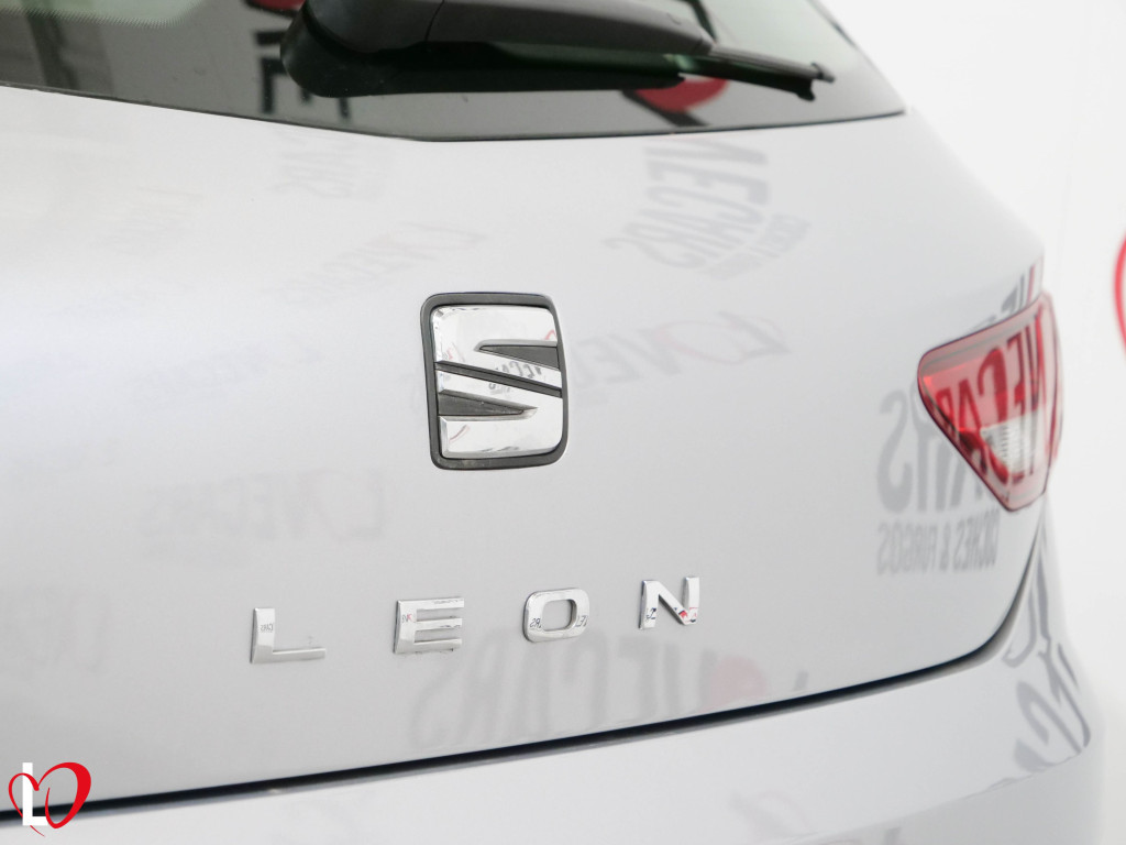 SEAT LEON 1.6 TDI S&S STYLE 115 de segunda mano