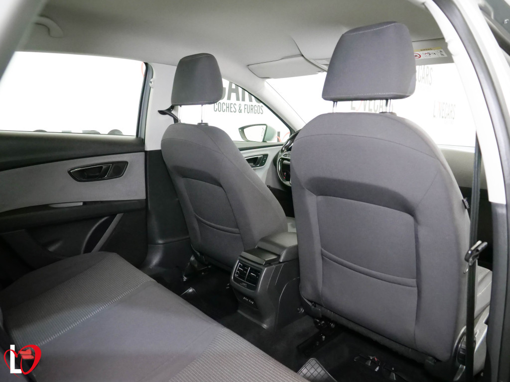 SEAT LEON 1.6 TDI S&S STYLE 115 de segunda mano