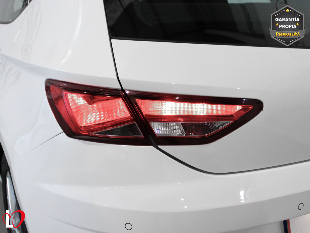 SEAT LEON 1.6 TDI S&S STYLE 115 de segunda mano