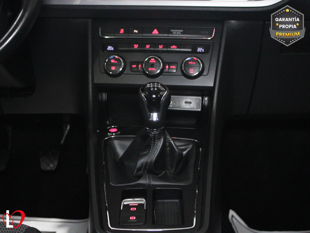 SEAT LEON 1.6 TDI S&S STYLE 115 de segunda mano