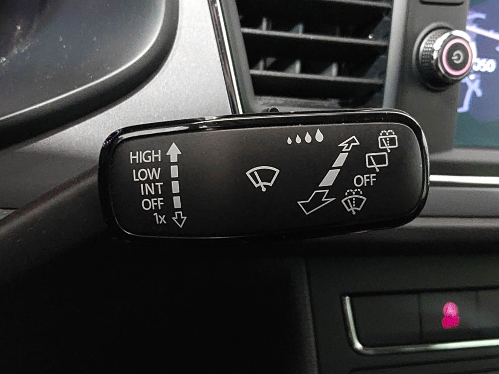 SEAT LEON 1.6 TDI STYLE VISIO 115 de segunda mano