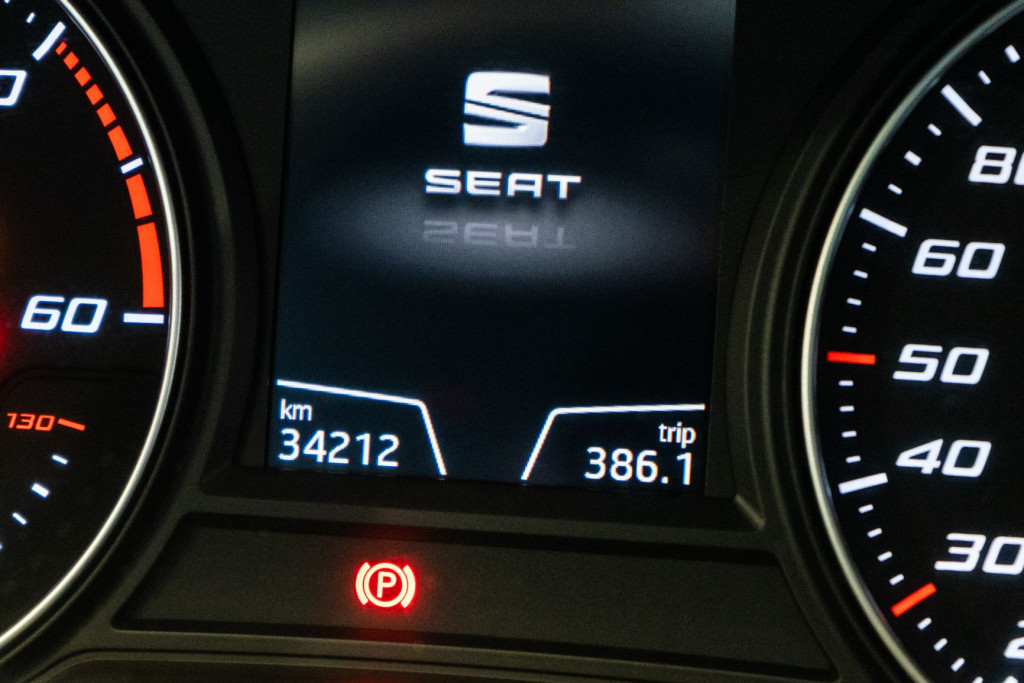 SEAT LEON 2.0 TDI DSG  XCELLENCE TECHO 183 de segunda mano