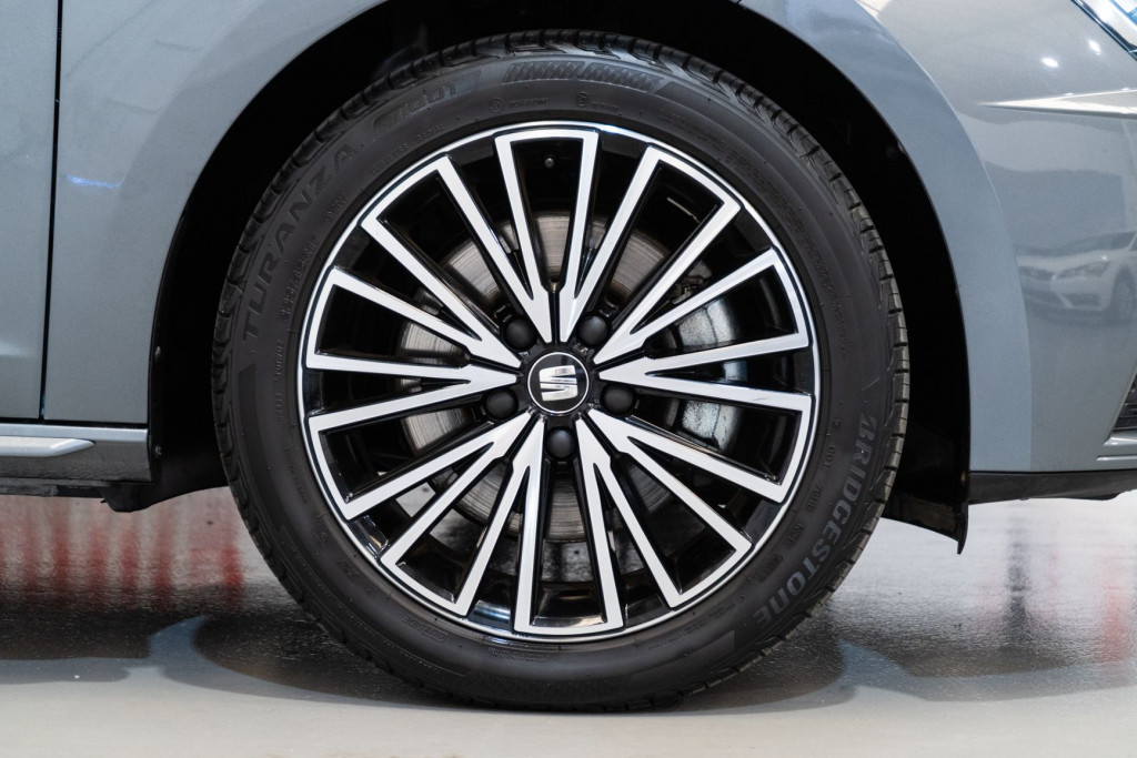 SEAT LEON 2.0 TDI DSG  XCELLENCE TECHO 183 de segunda mano