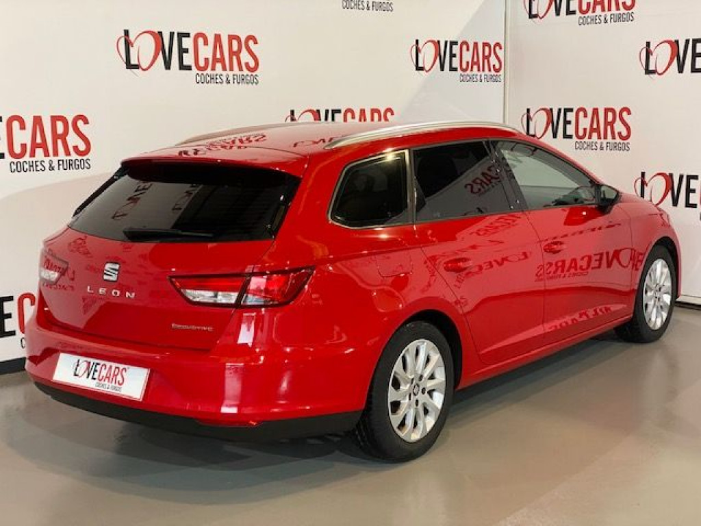 SEAT LEON ST 1.6 TDI CR S&S STYLE 110 de segunda mano