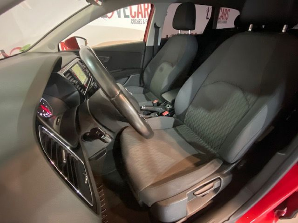 SEAT LEON ST 1.6 TDI CR S&S STYLE 110 de segunda mano