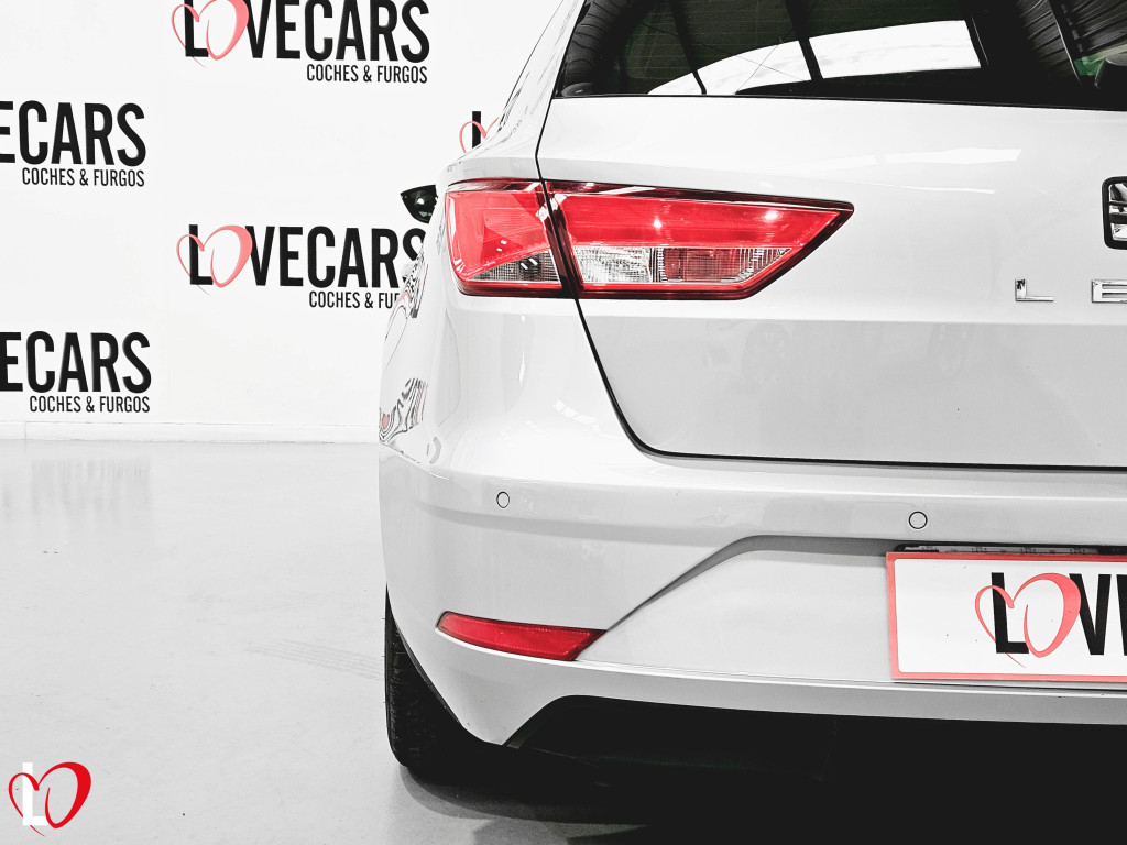 SEAT LEON ST 1.6 TDI DSG-7 S&S STYLE VISIO 115 de segunda mano