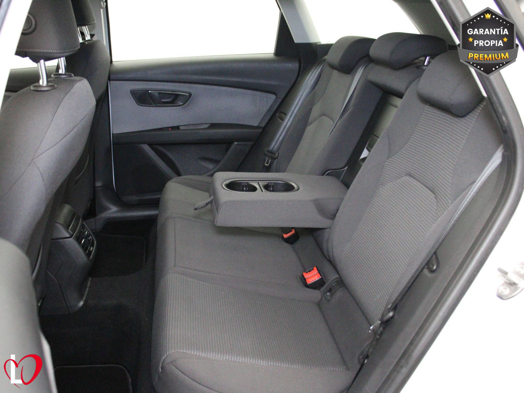 SEAT LEON ST 1.6 TDI S&S CR STYLE 115 de segunda mano SEAT LEON ST 1.6 TDI S&S CR STYLE 115 de segunda mano