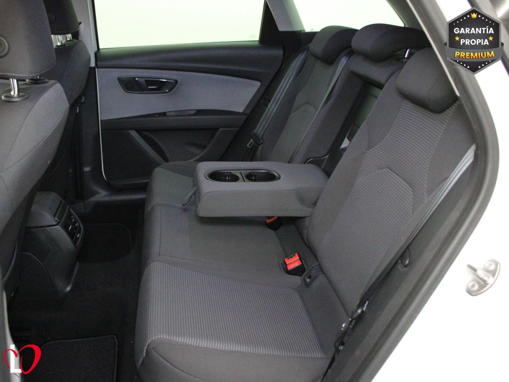 SEAT LEON ST 1.6 TDI S&S CR STYLE 115 de segunda mano