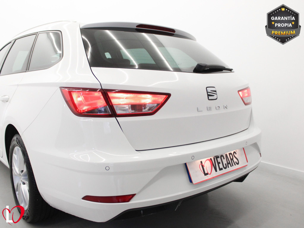 SEAT LEON ST 1.6 TDI S&S CR STYLE 115 de segunda mano